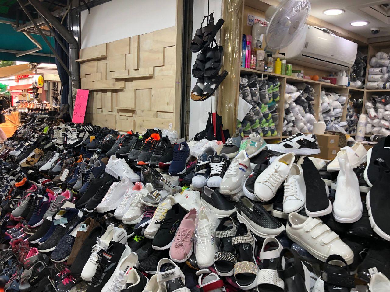 A Visit to the Dongdaemun Shoes Market